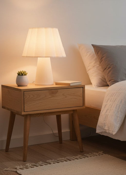 Lámpara de mesa elegante acanalada